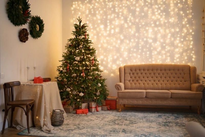 festive-interior-with-comfortable