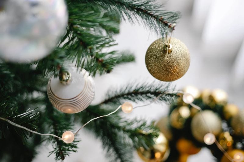 Dreaming of a White Christmas? Decorate Your Home with These Magical Ideas & Tips